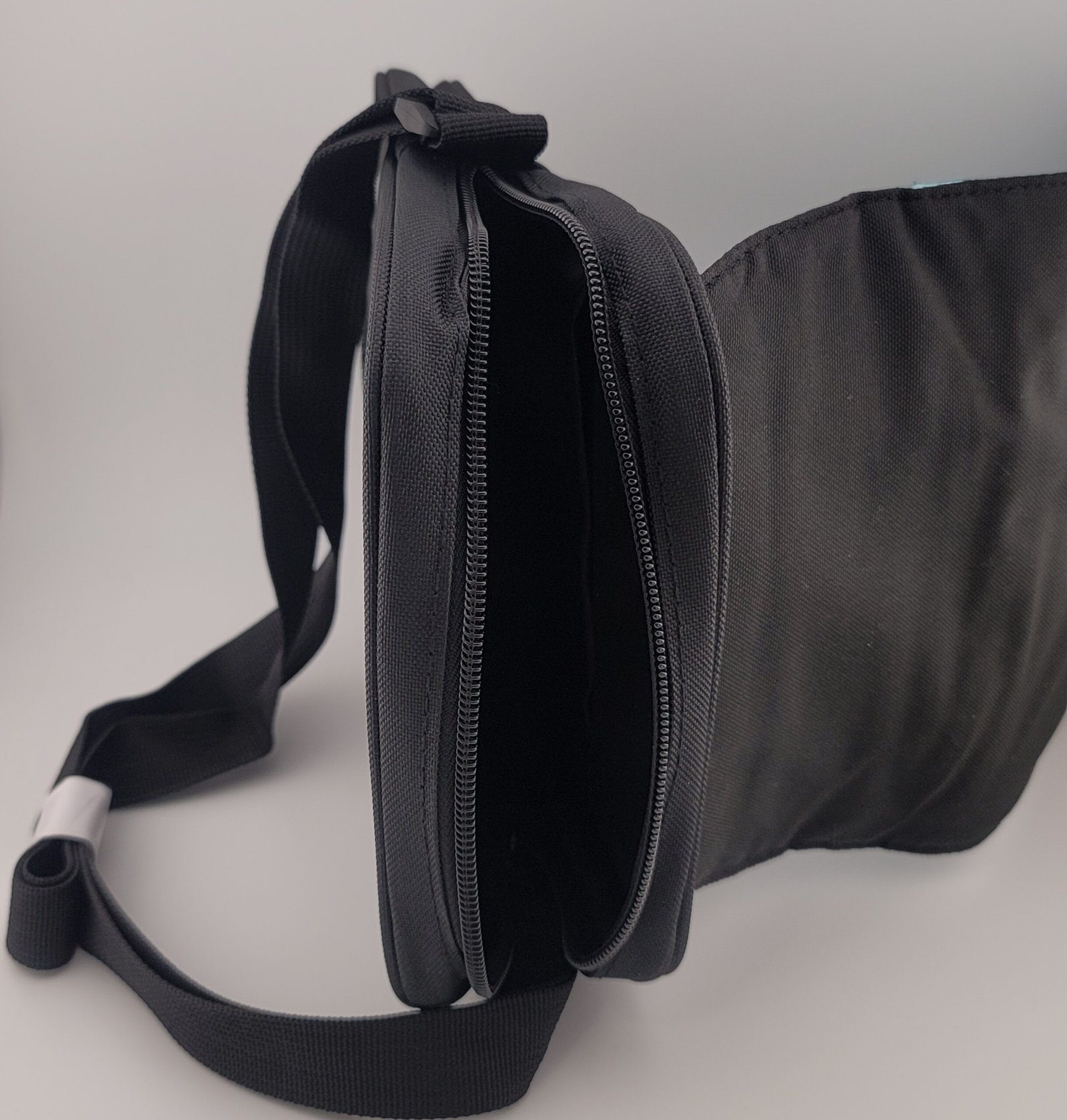 Turquoise Abstract Crossbody Bag - Image 3